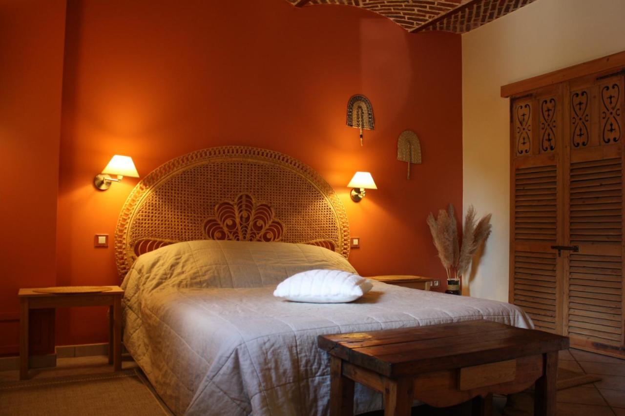 Bed and Breakfast L'Atterrissage Santes Экстерьер фото